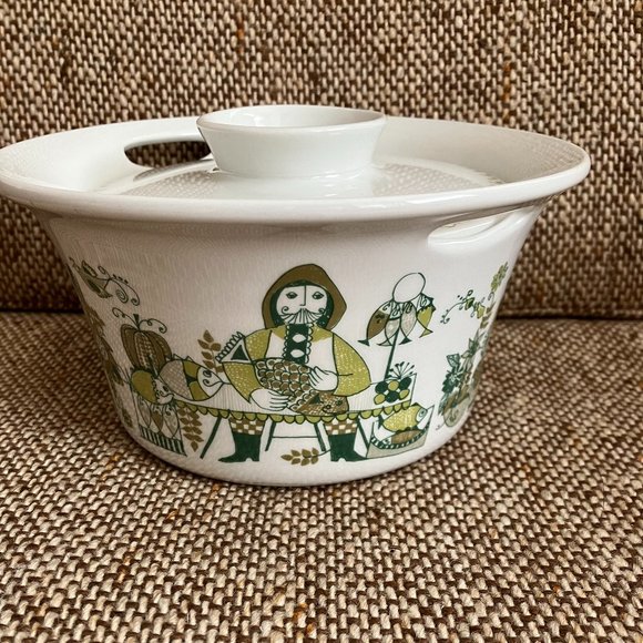 Vintage Figgjo lidded casserole, Market design - Picture 3 of 14